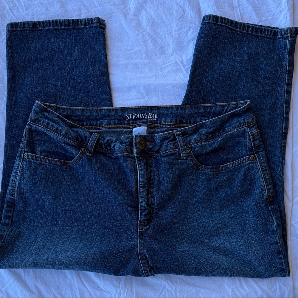 St. John's Bay Dark Blue Capris